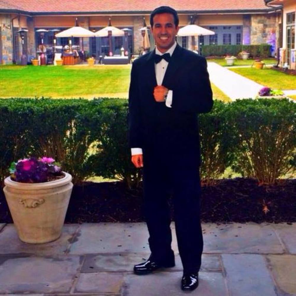 Meet your Posher, Efi